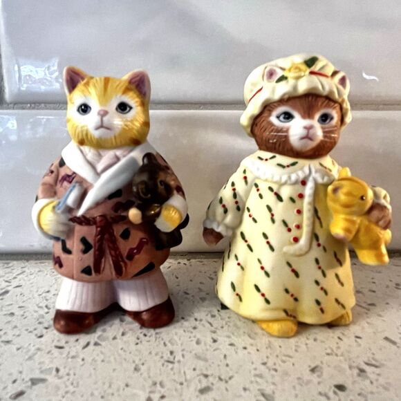 Vintage Schmid Kitty Cucumber '87 Ginger &J P Buster Bedtime Ready Cat Figurines - Picture 2 of 8